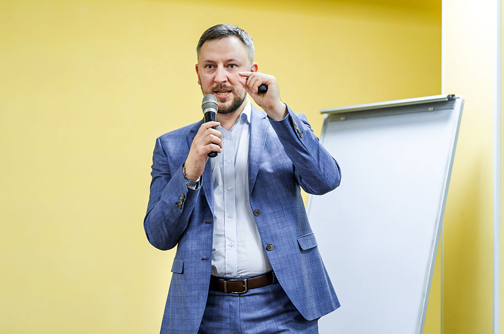 Vote for Your Favorite Live Act